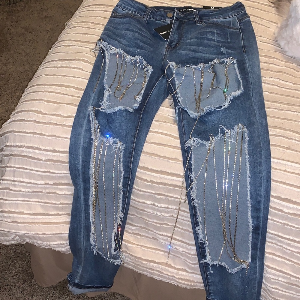 Fashion Nova Blue Chain Accent Skinny Jeans